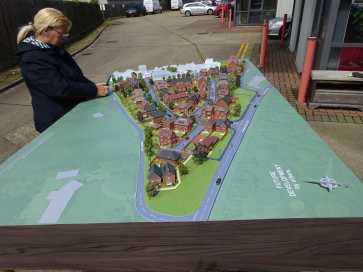 Manor Lane model image 19